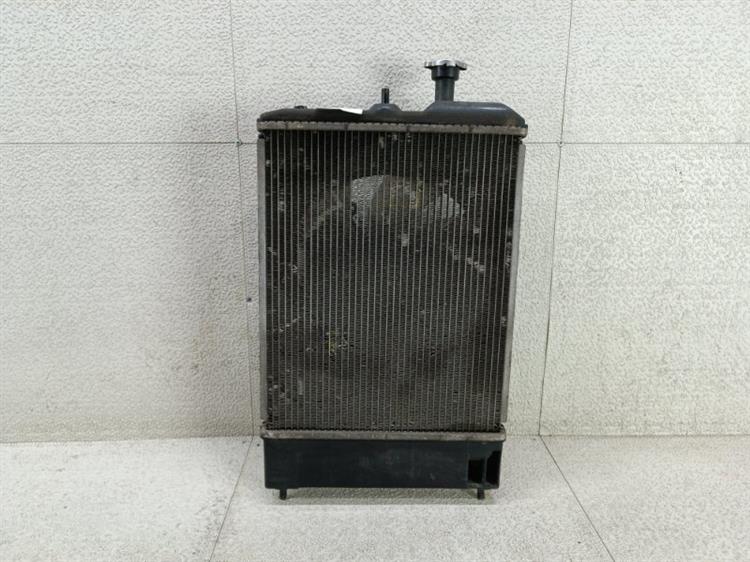 Радиатор основной Мицубиси ЕК в Томске 450841